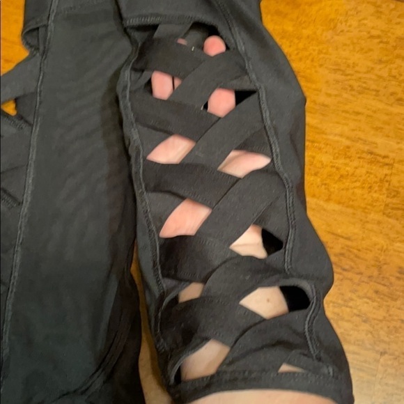 Vogo black leggings open-sheer Capri Sz M - Picture 2 of 5